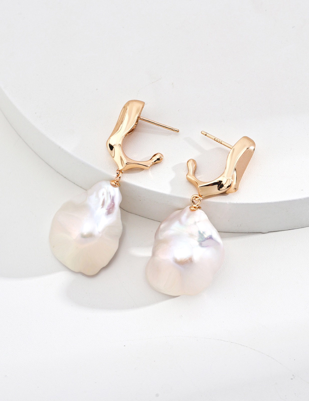 Grand Baroque Pearl Drops — Large baroque pearls on a fluid gold hook
