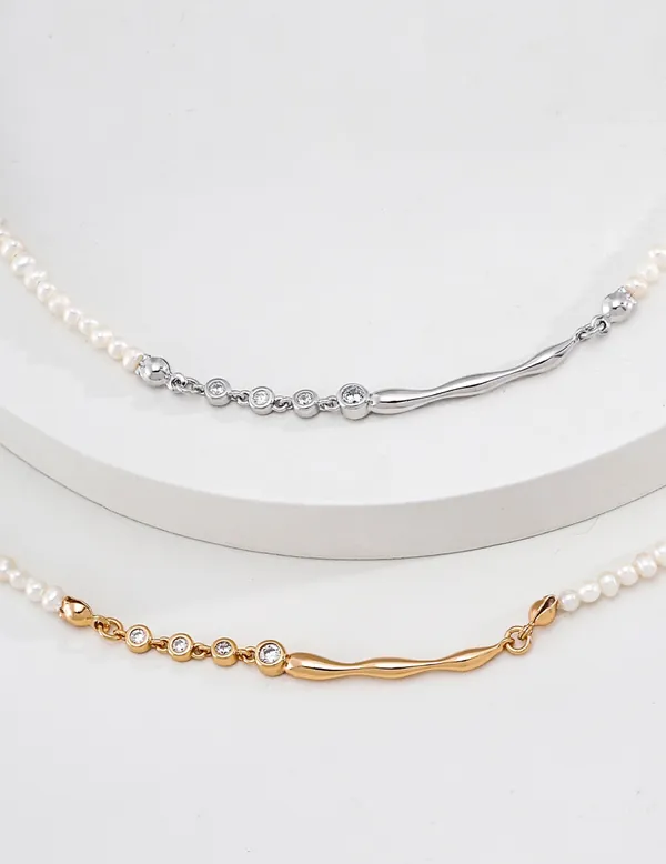 Meridian Pearl Clavicle Chain