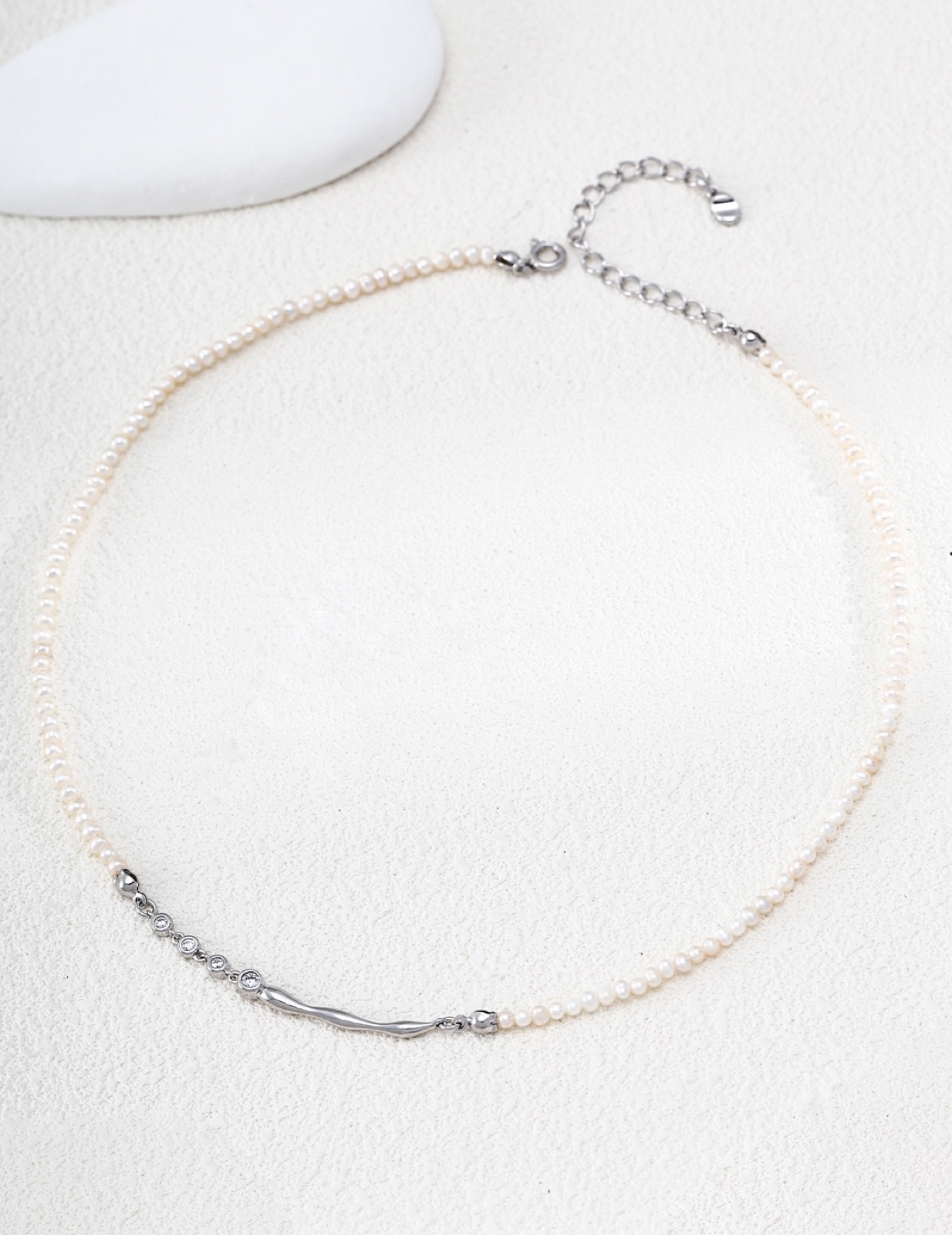 Meridian Pearl Clavicle Chain — view 4